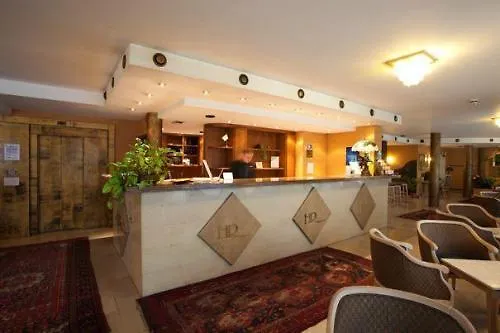 ****  Hotel Opera Antwerpen Centrum בלגיה